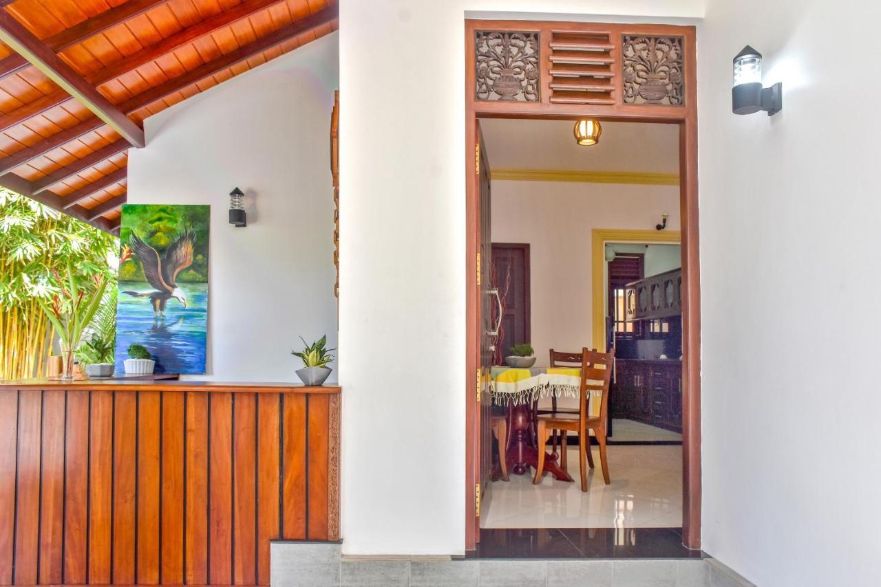 Villa De White Sambur Hikkaduwa Bagian luar foto