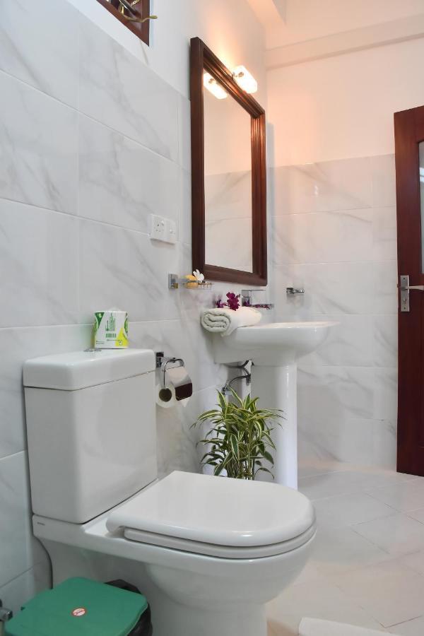 Villa De White Sambur Hikkaduwa Bagian luar foto
